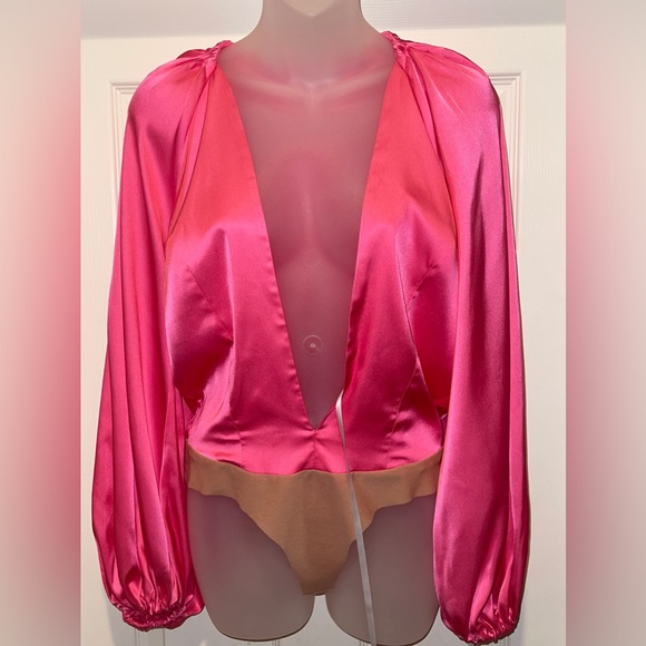 💗❤️ NWT The Dolls House Fashion Beaudelle Set in Red and Pink Satin - Picture 7 of 16